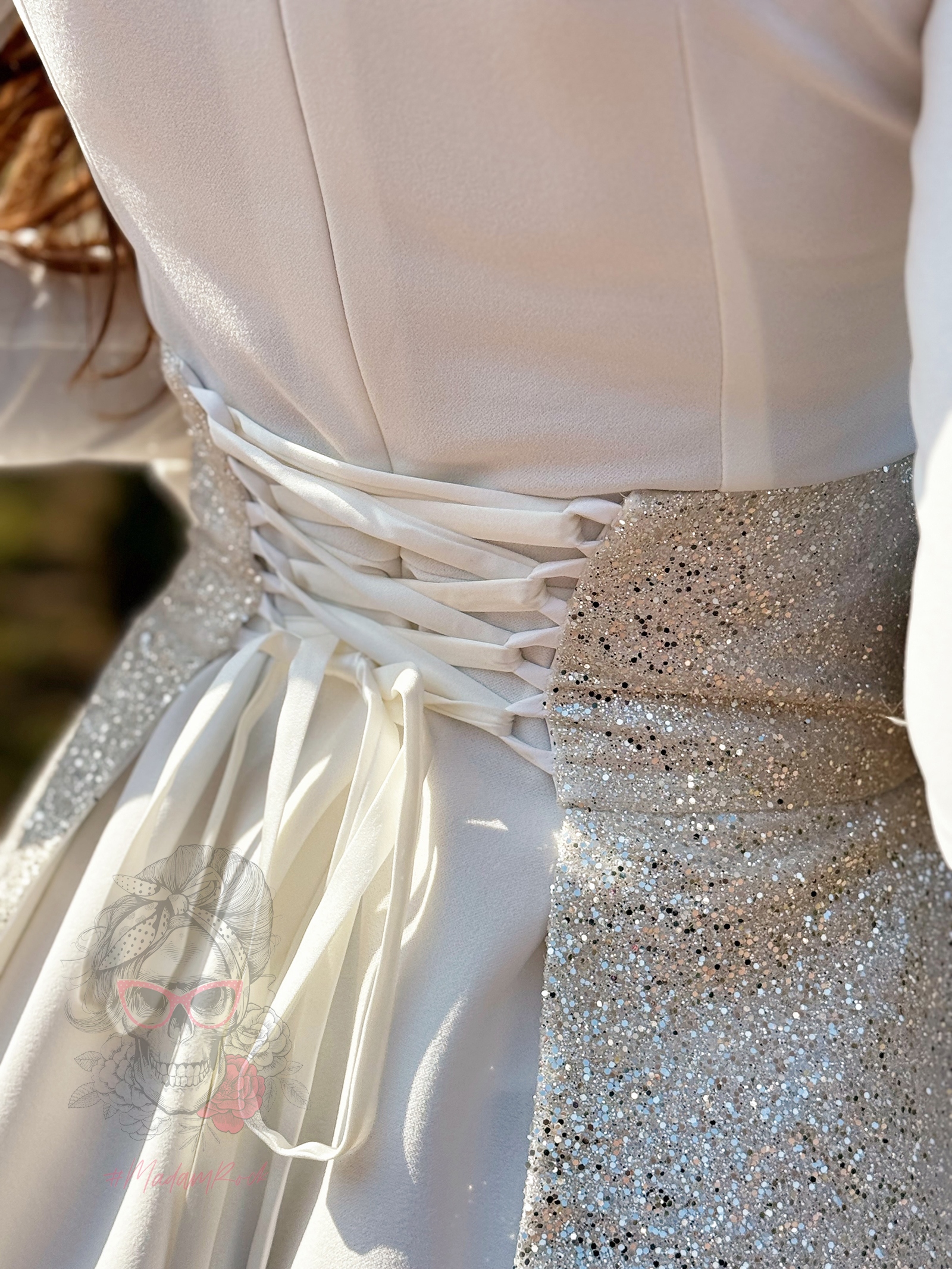 Sukienka z pasem NB Volvers biała