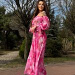 Sukienka maxi NB Boloria kwiaty różowa