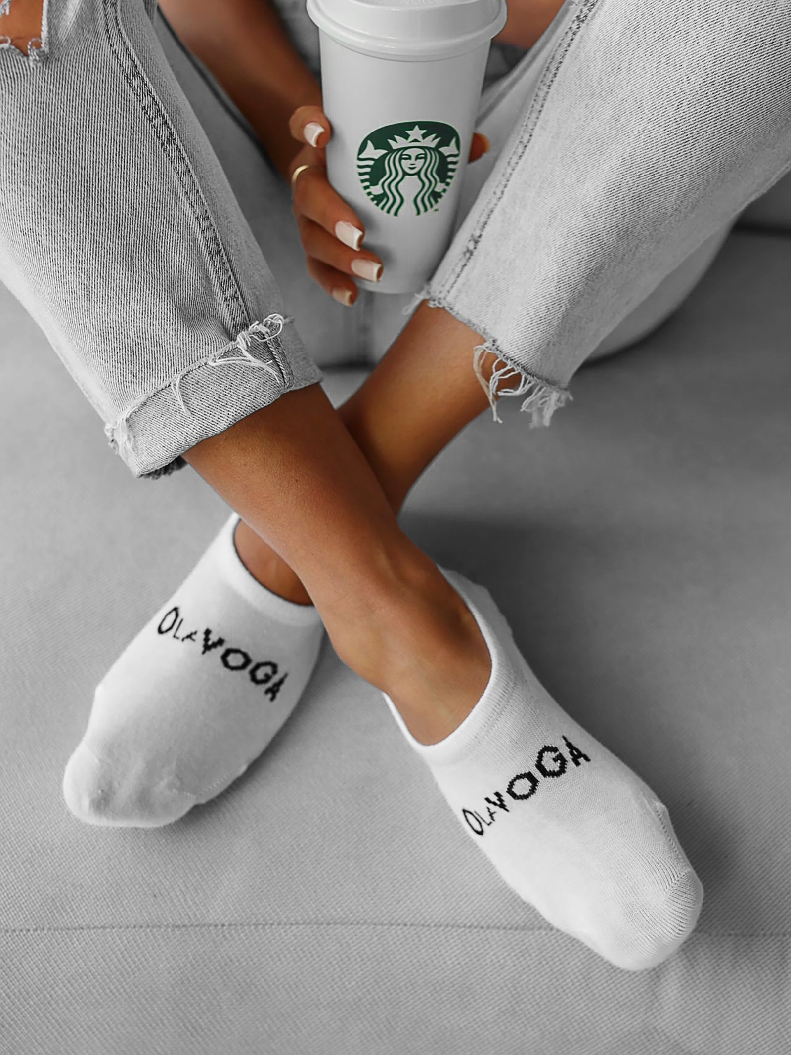 Skarpetki stopki damskie WOMAN SOCKS OLAVOGA ecru