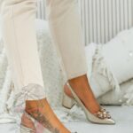 Czółenka Madam AmoreMio złote