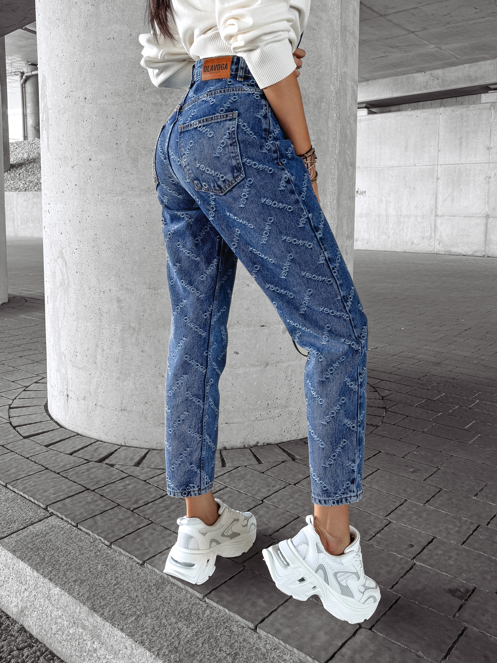 Spodnie mom jeans INTED OLAVOGA niebieskie