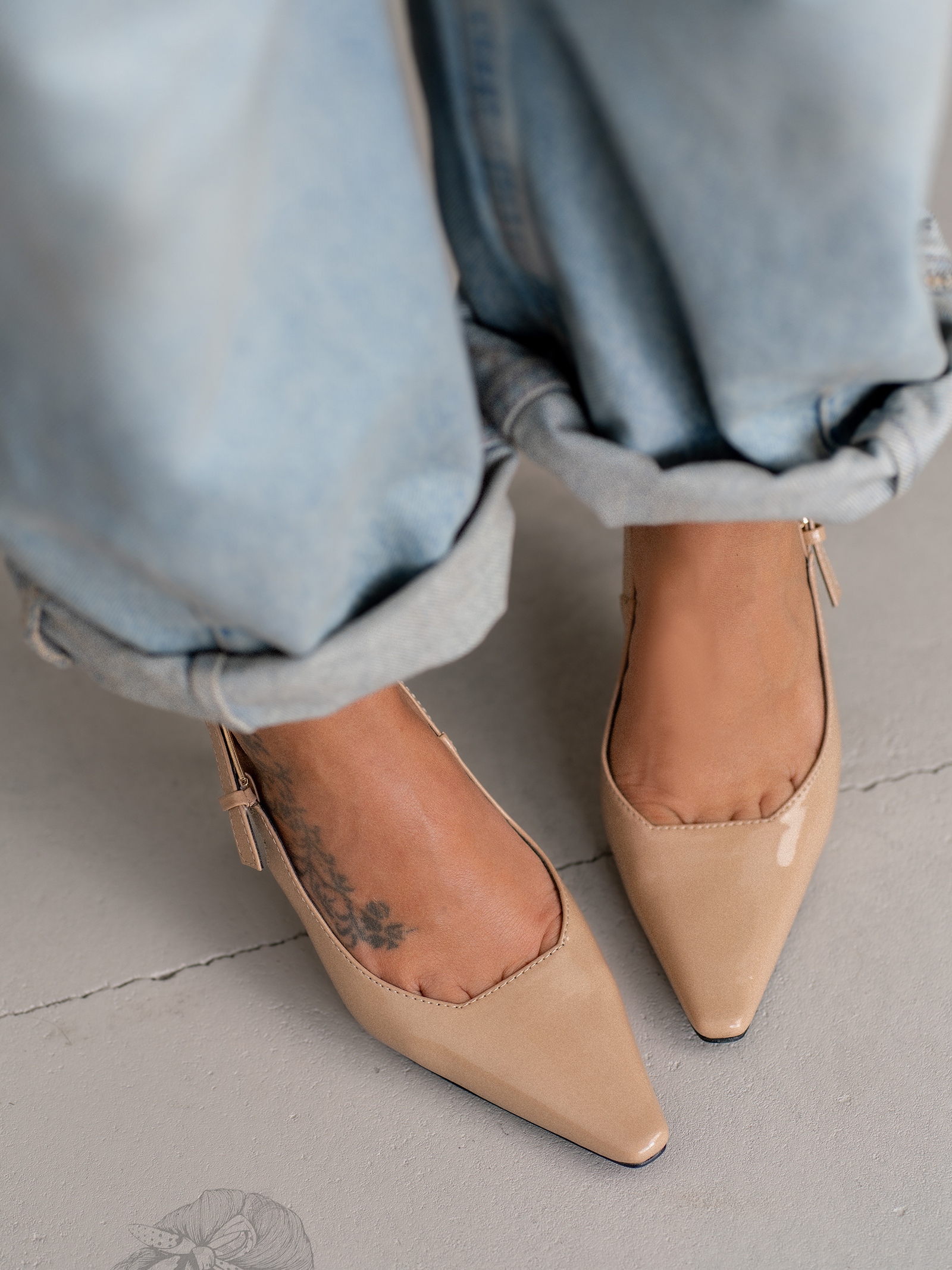 Czółenka lakierowane Madam Jore nude