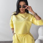 Komplet sportowy damski WEST OLAVOGA żółty