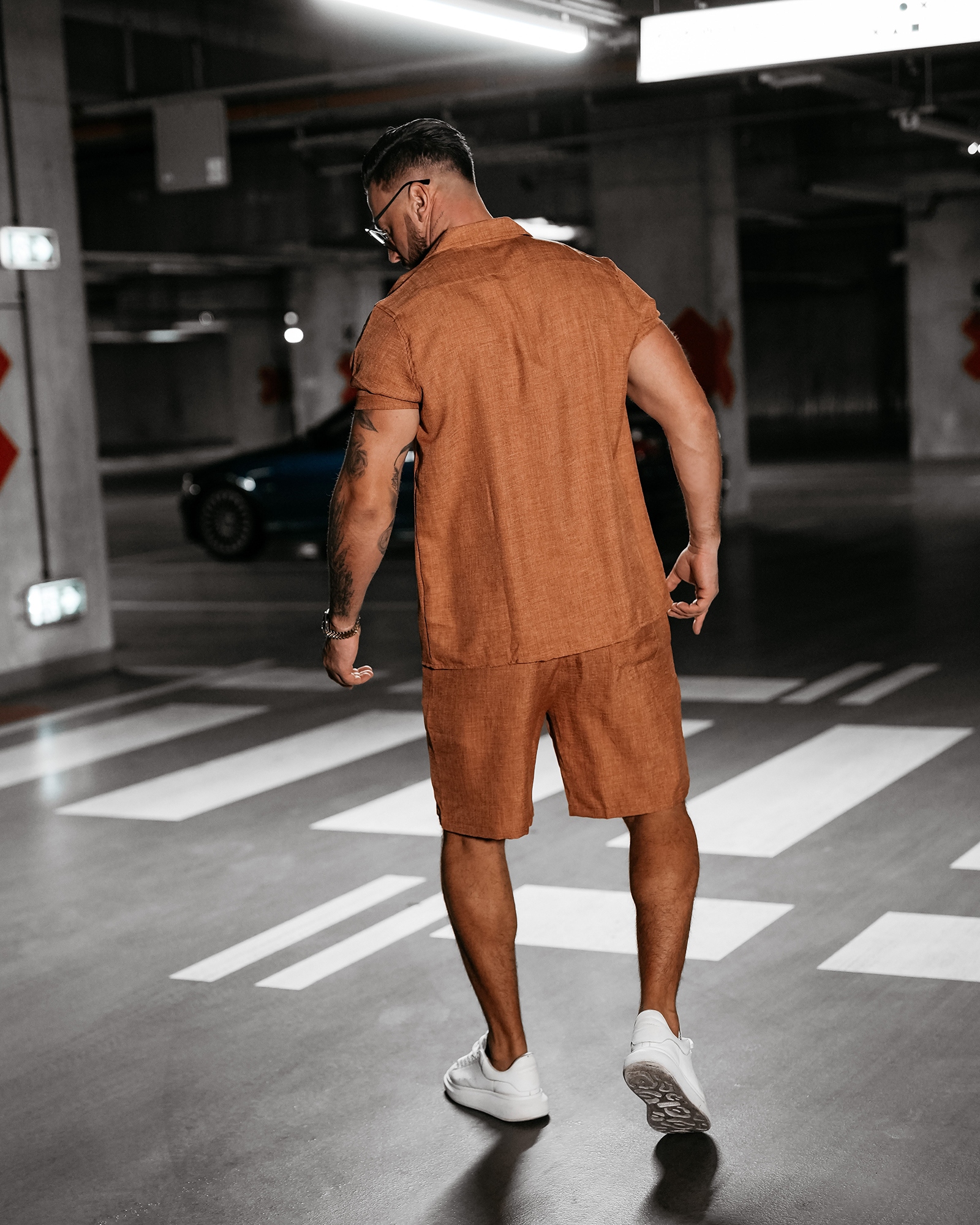 Komplet casualowy męski HEARTS OLAVOGA brązowy Komplet casualowy męski HEARTS OLAVOGA brązowy