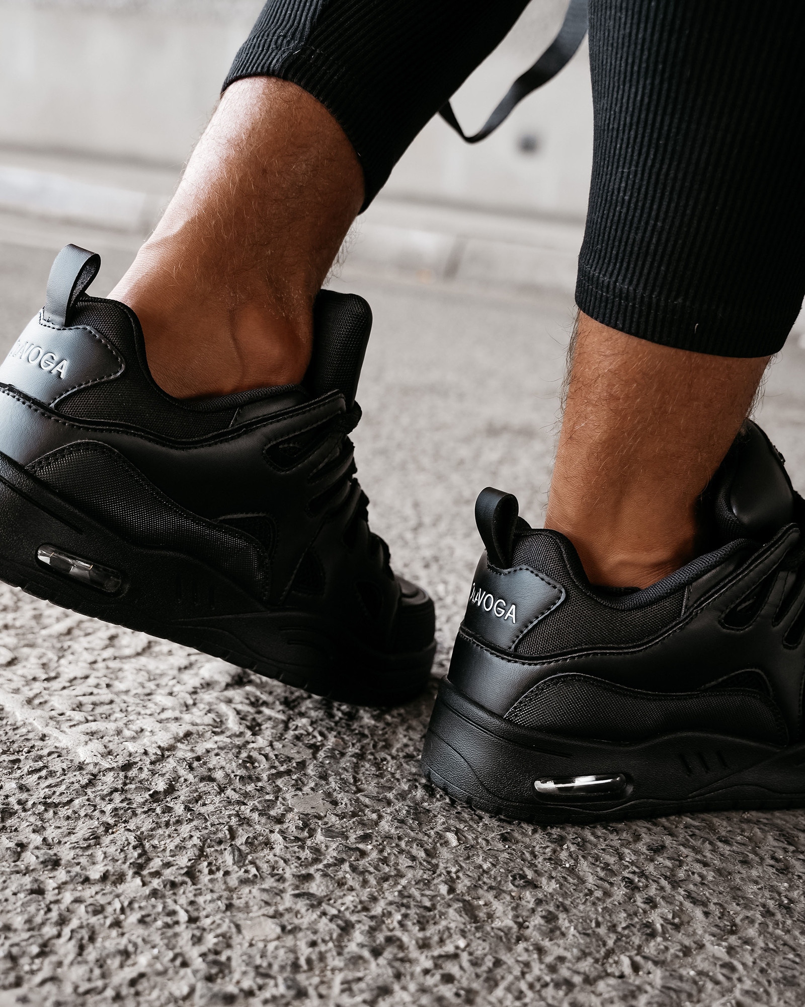 Buty sportowe sneakersy męskie AUTHENTIC OLAVOGA czarny