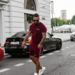 Komplet welurowy męski ze spodenkami NIGHT THREAD OLAVOGA bordowy