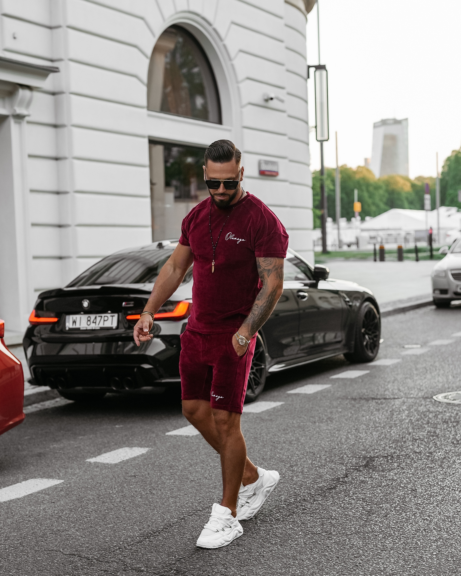 Komplet welurowy męski ze spodenkami NIGHT THREAD OLAVOGA bordowy