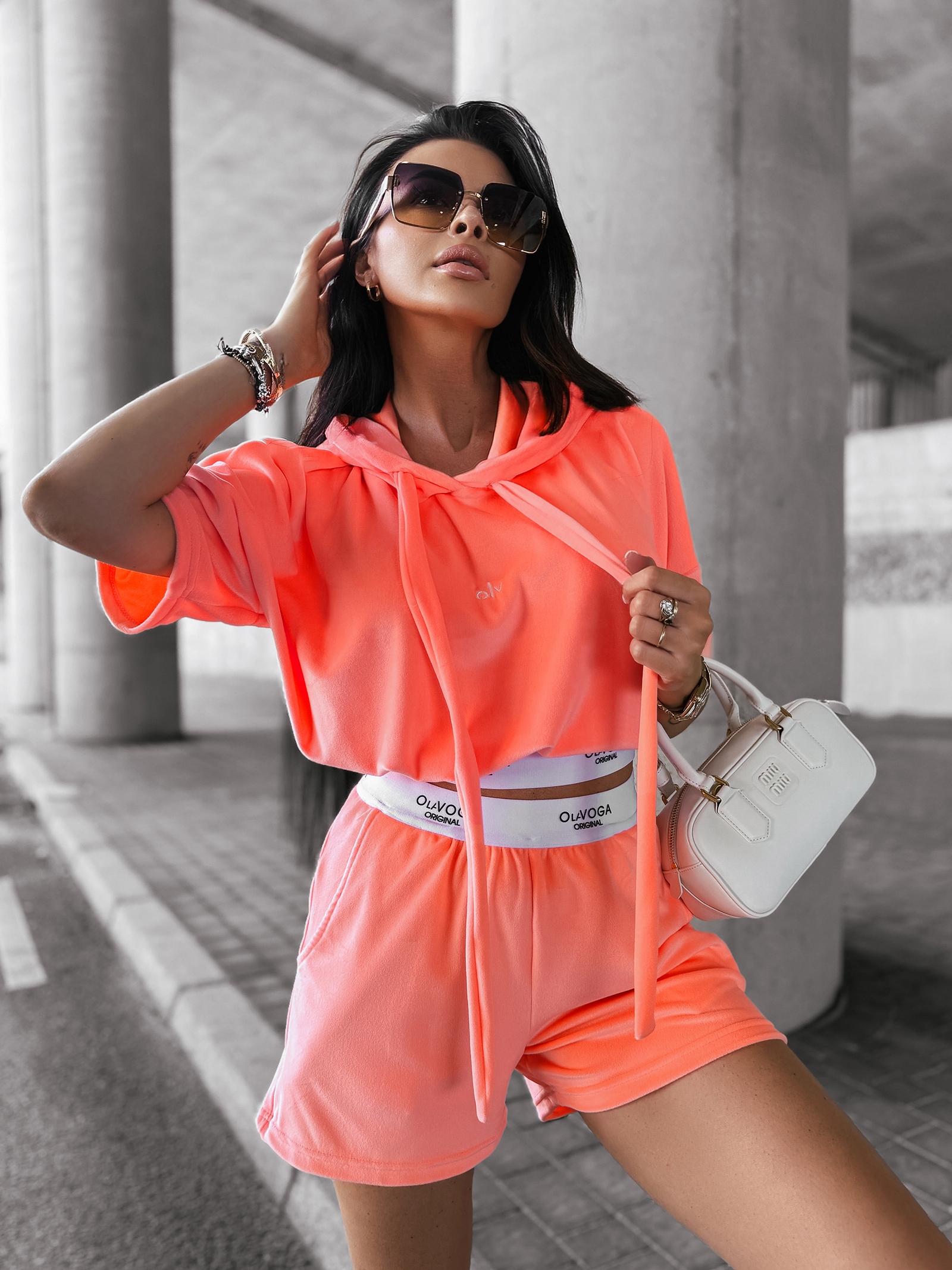 Komplet welurowy sportowy SIBE OLAVOGA koralowy