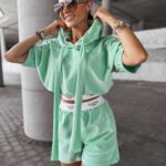 Komplet welurowy sportowy SIBE OLAVOGA pistacjowy