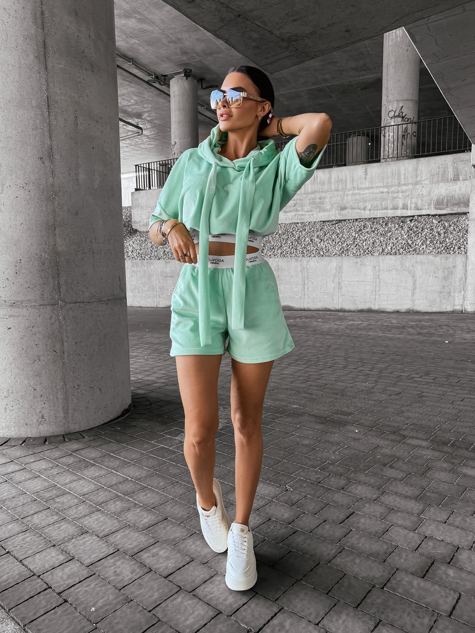 Komplet welurowy sportowy SIBE OLAVOGA pistacjowy