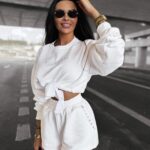 Komplet bawełniany ze spodenkami LAZO OLAVOGA ecru