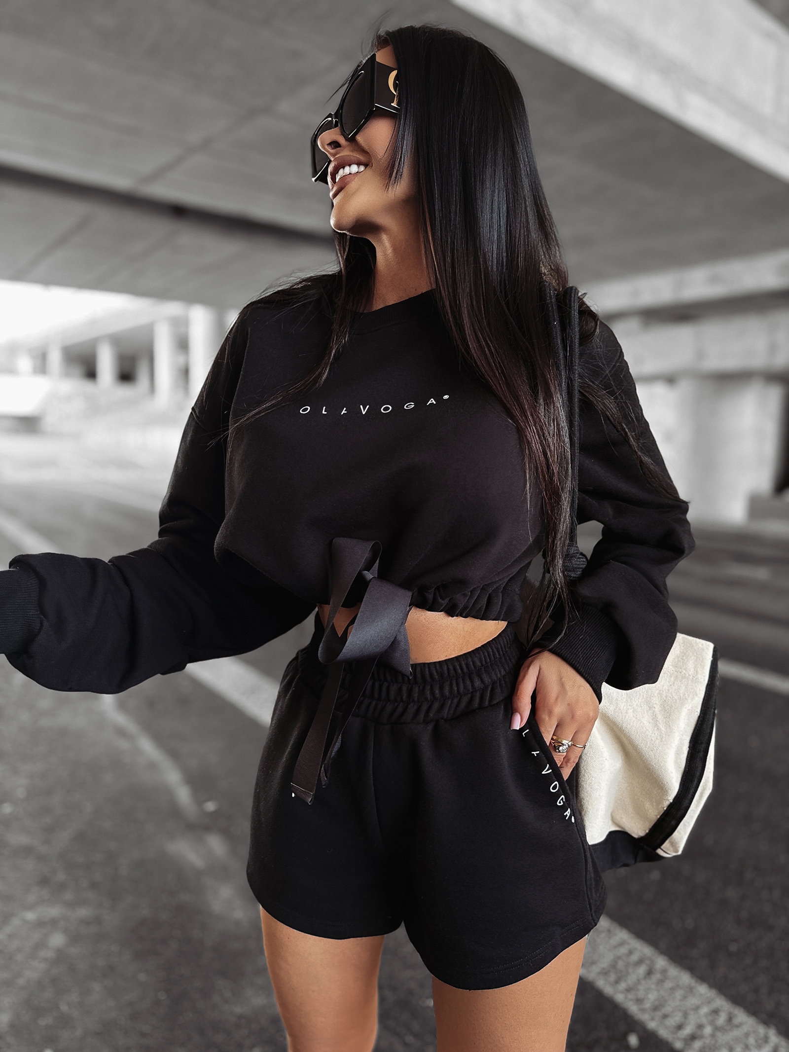 Komplet bawełniany ze spodenkami LAZO OLAVOGA czarny