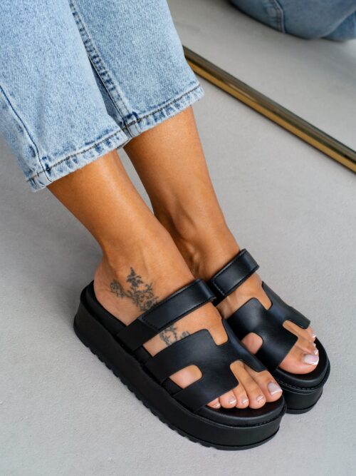 Klapki na platformie Madam Merse czarne