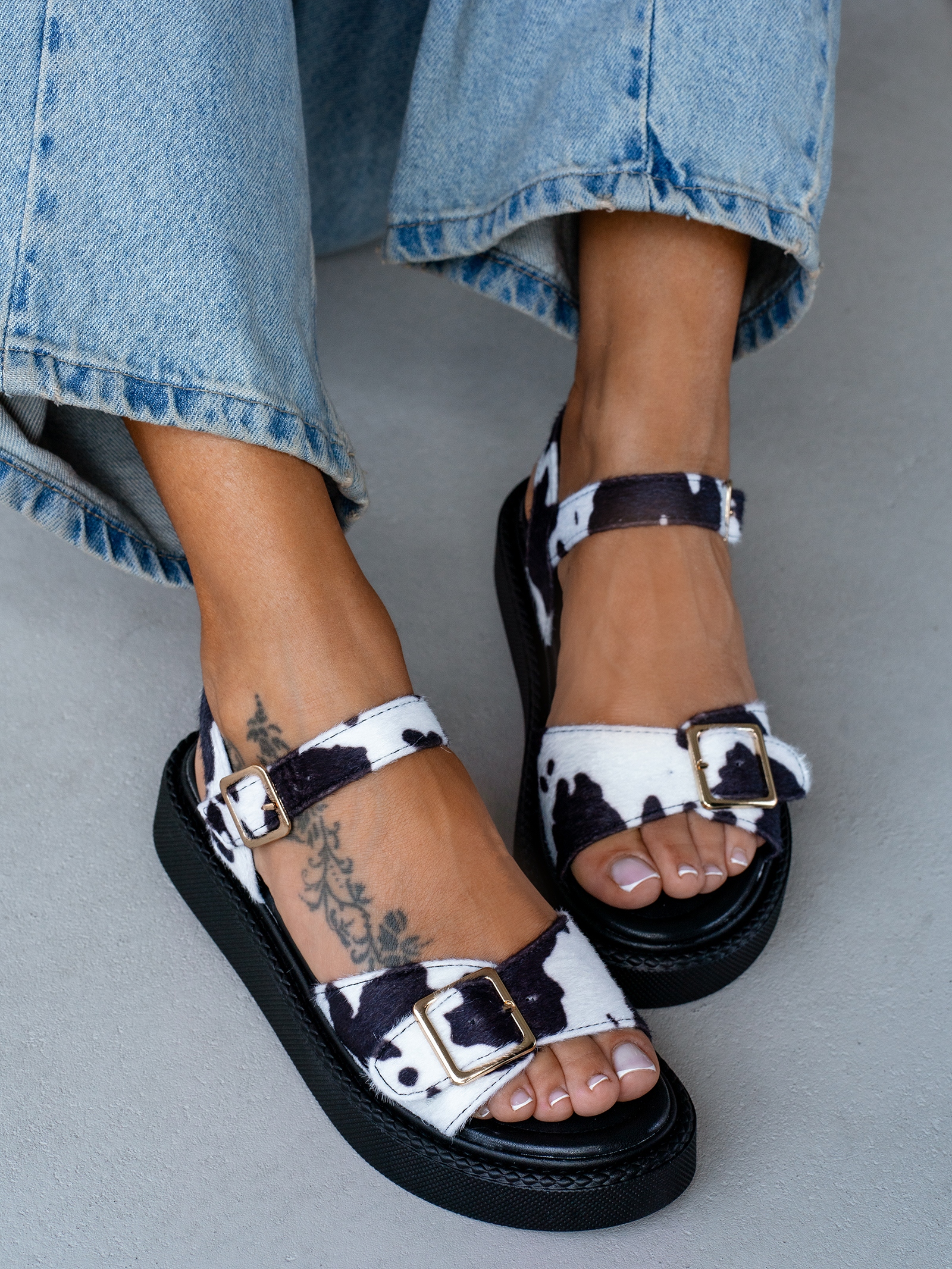 Sandały na platformie Madam Wexet krowie łatki Sandały na platformie Madam Wexet krowie łatki