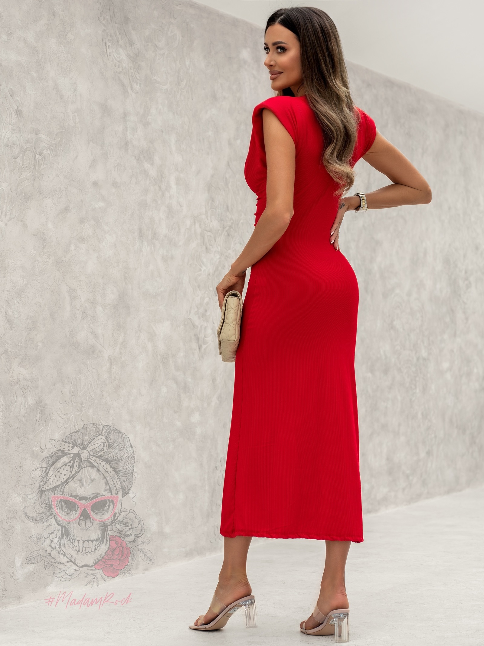 Sukienka prążkowana z marszczeniami Tokro czerwona Sukienka prążkowana z marszczeniami Tokro czerwona