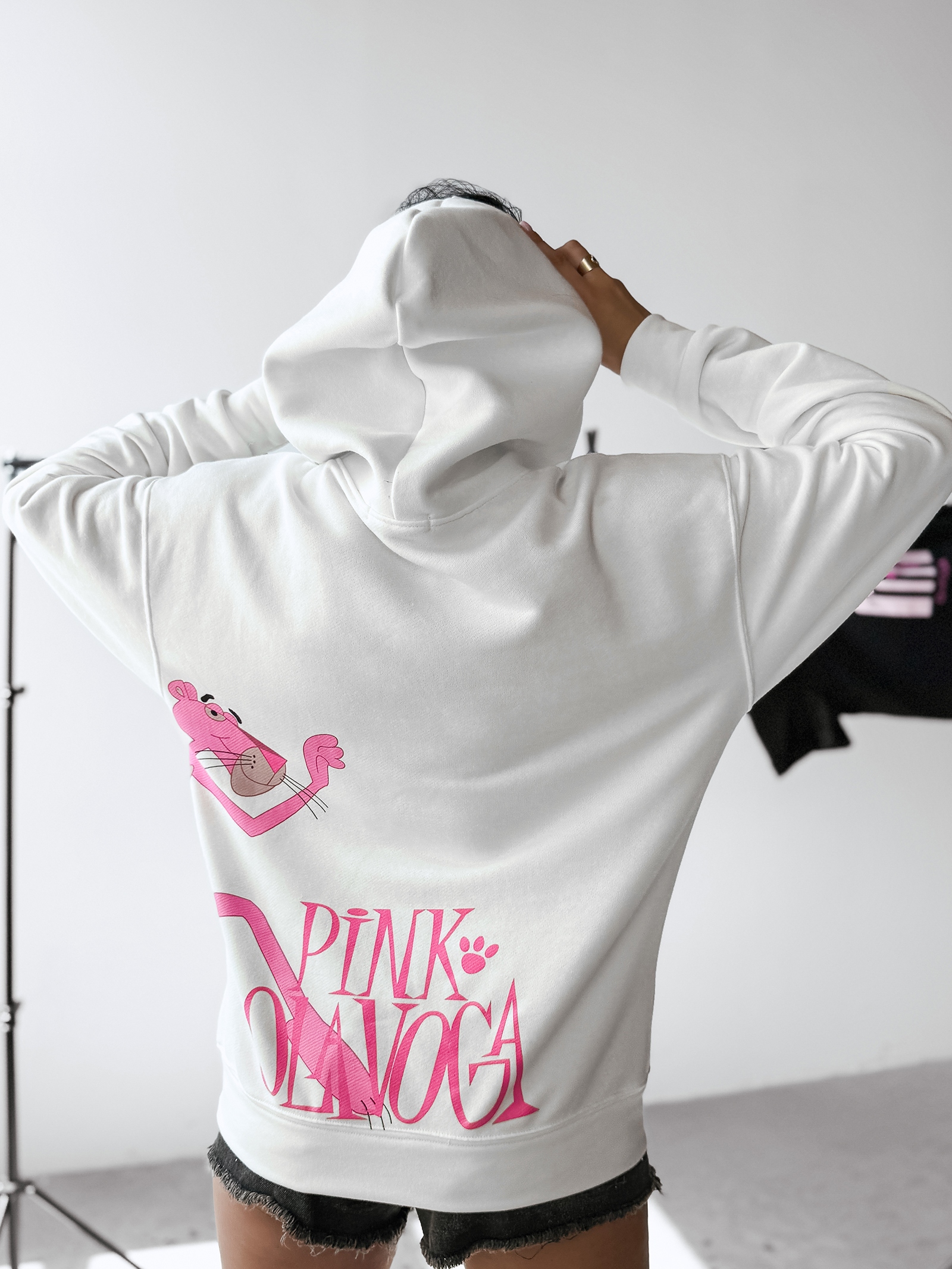 Bluza bawełniana z kapturem oversize CLOSER OLAVOGA ecru