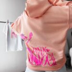 Bluza bawełniana z kapturem oversize CLOSER OLAVOGA pudrowa