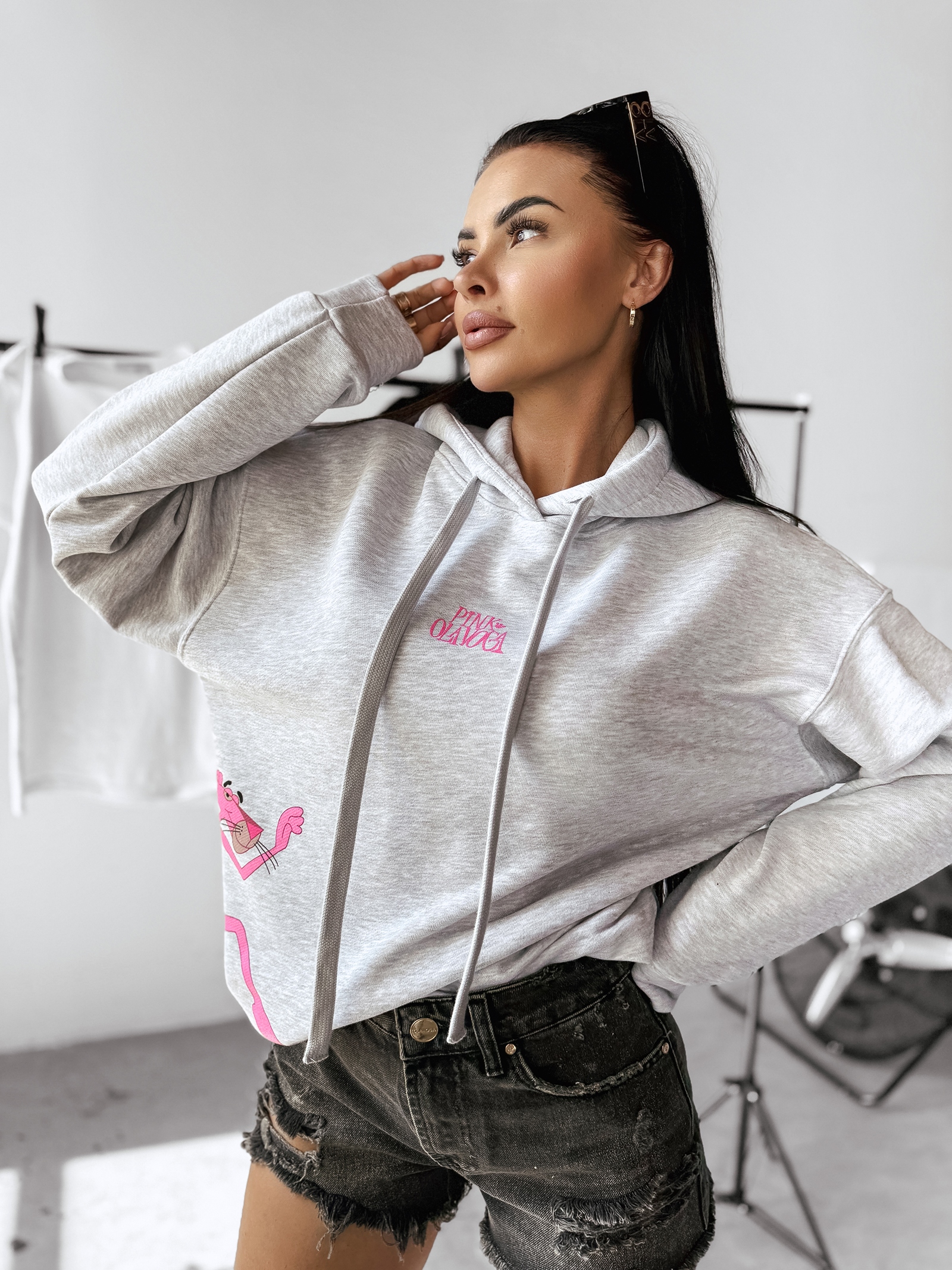 Bluza bawełniana z kapturem oversize CLOSER OLAVOGA szara