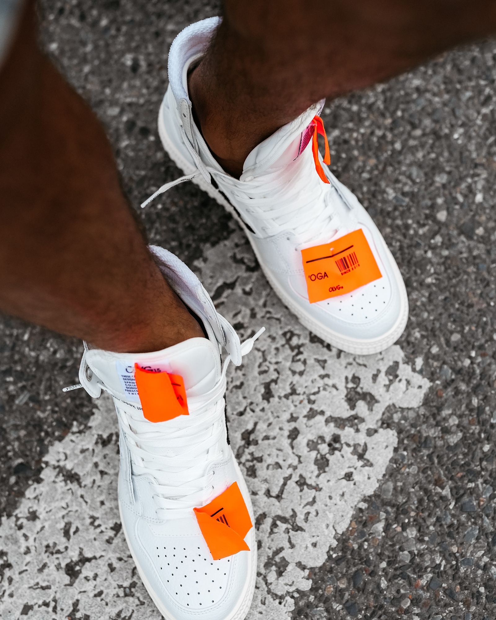 Sneakersy męskie logowane HYPER OLAVOGA białe