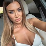 Top na ramiączka usztywniane miseczki Zilli biały