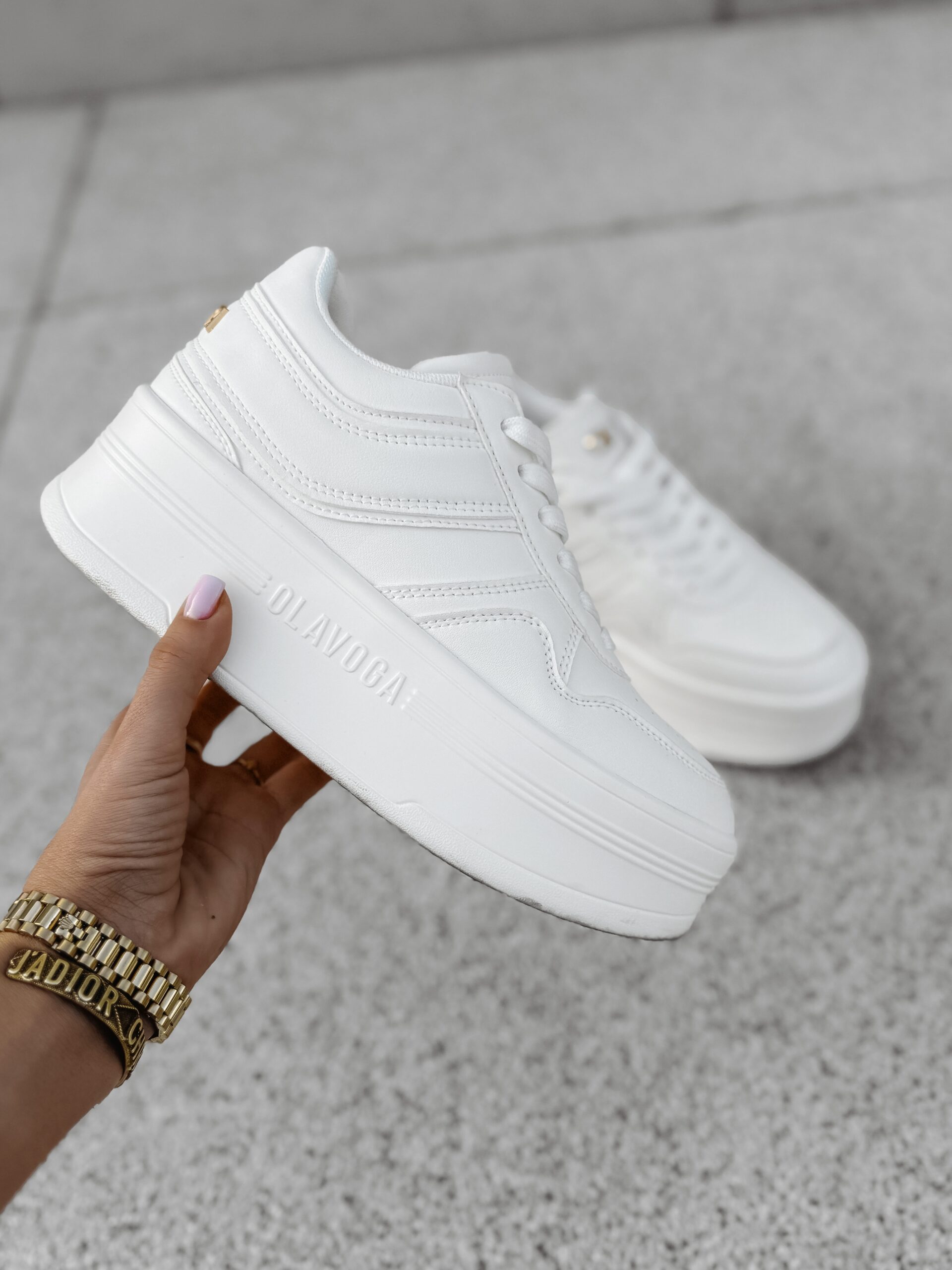 Sneakersy damskie VENETY OLAVOGA białe