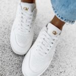 Sneakersy damskie VENETY OLAVOGA białe