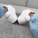 Sneakersy damskie VENETY OLAVOGA białe