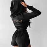 Kombinezon welurowy NOCTURNE OLAVOGA czarny