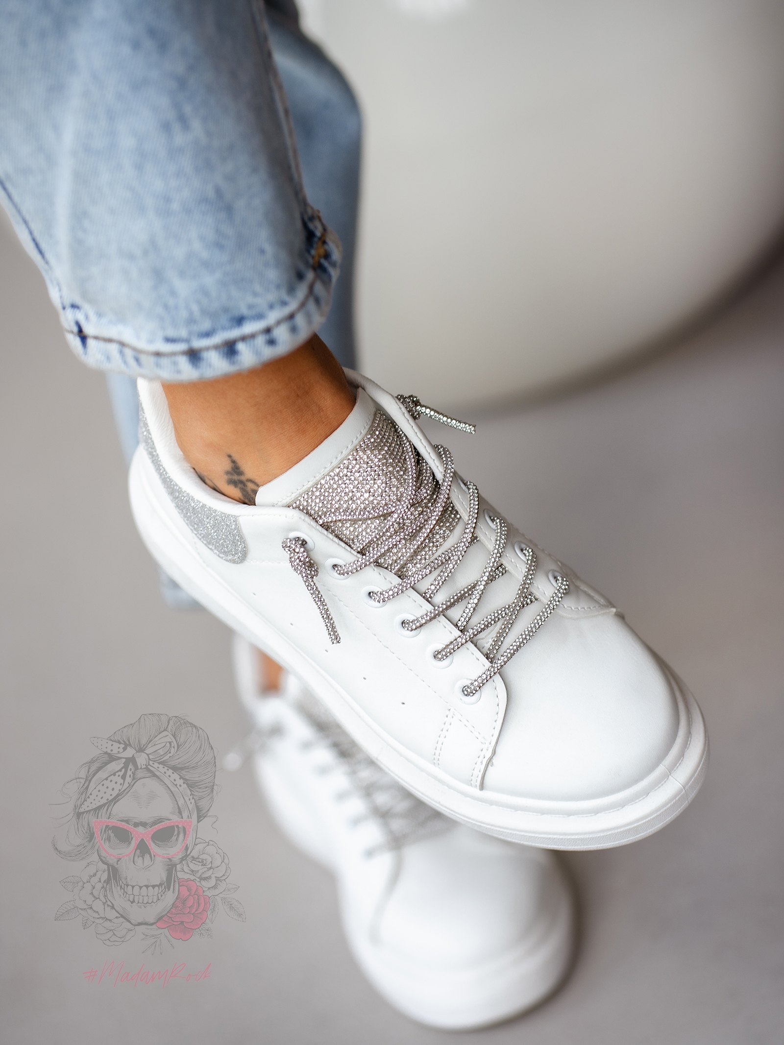 Trampki z cyrkoniami Madam Show Must Go On białe Trampki z cyrkoniami Madam Show Must Go On białe