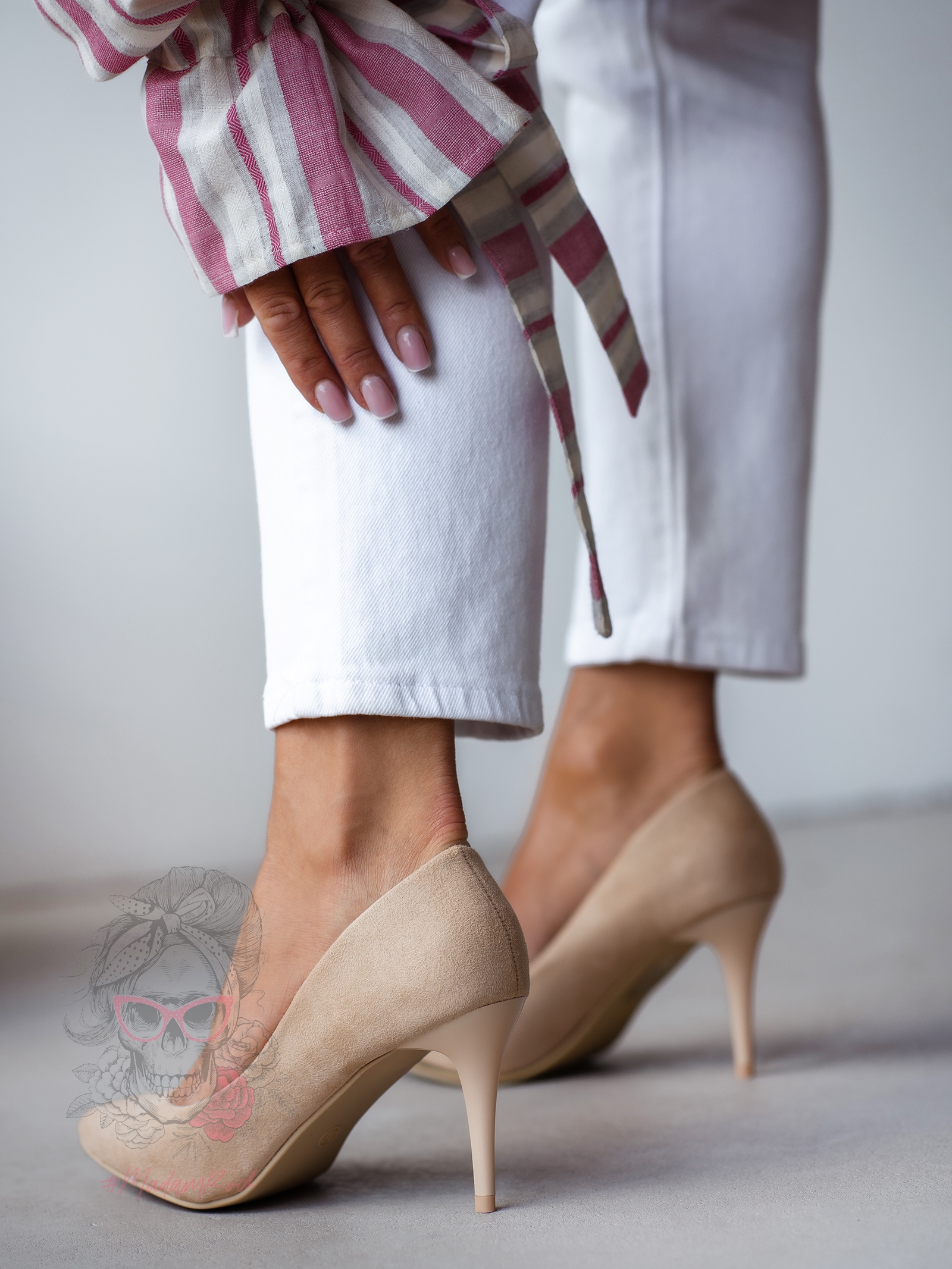 Czółenka klasyczne Nelson beżowe