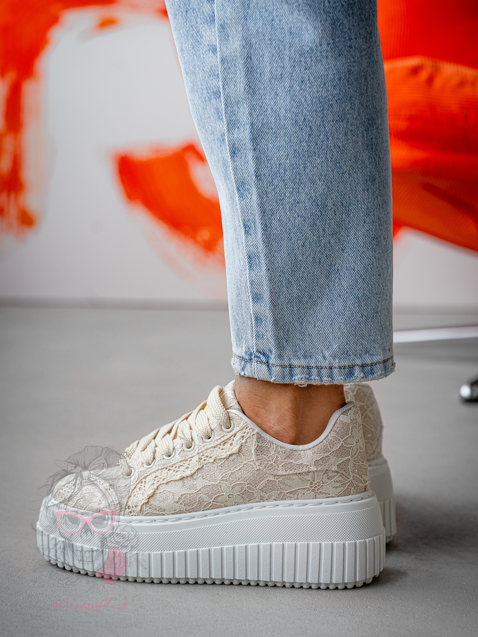 Buty sportowe na platformie Madam Amona beżowe