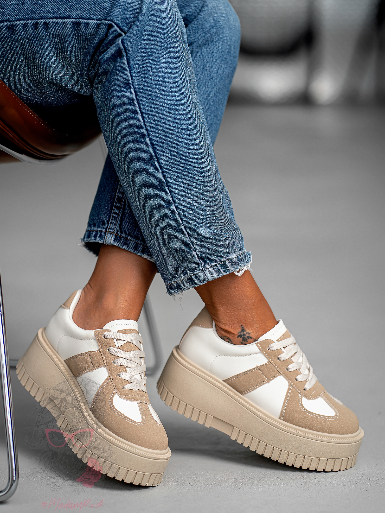 Buty sportowe Madam Krit karmelowe