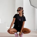 T-shirt taliowany PORT OLAVOGA czarny