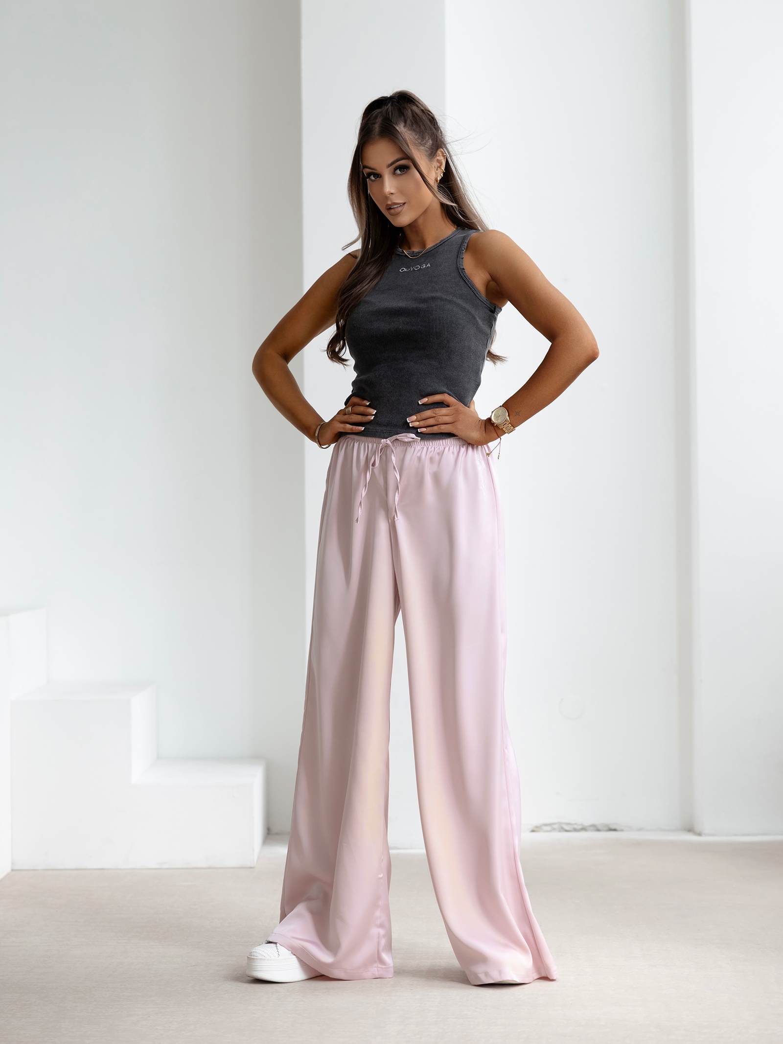 Top bawełniany prążkowany HARPER OLAVOGA czarny