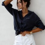 Koszula bawełniana z haftowanym logo VEE OLAVOGA czarna