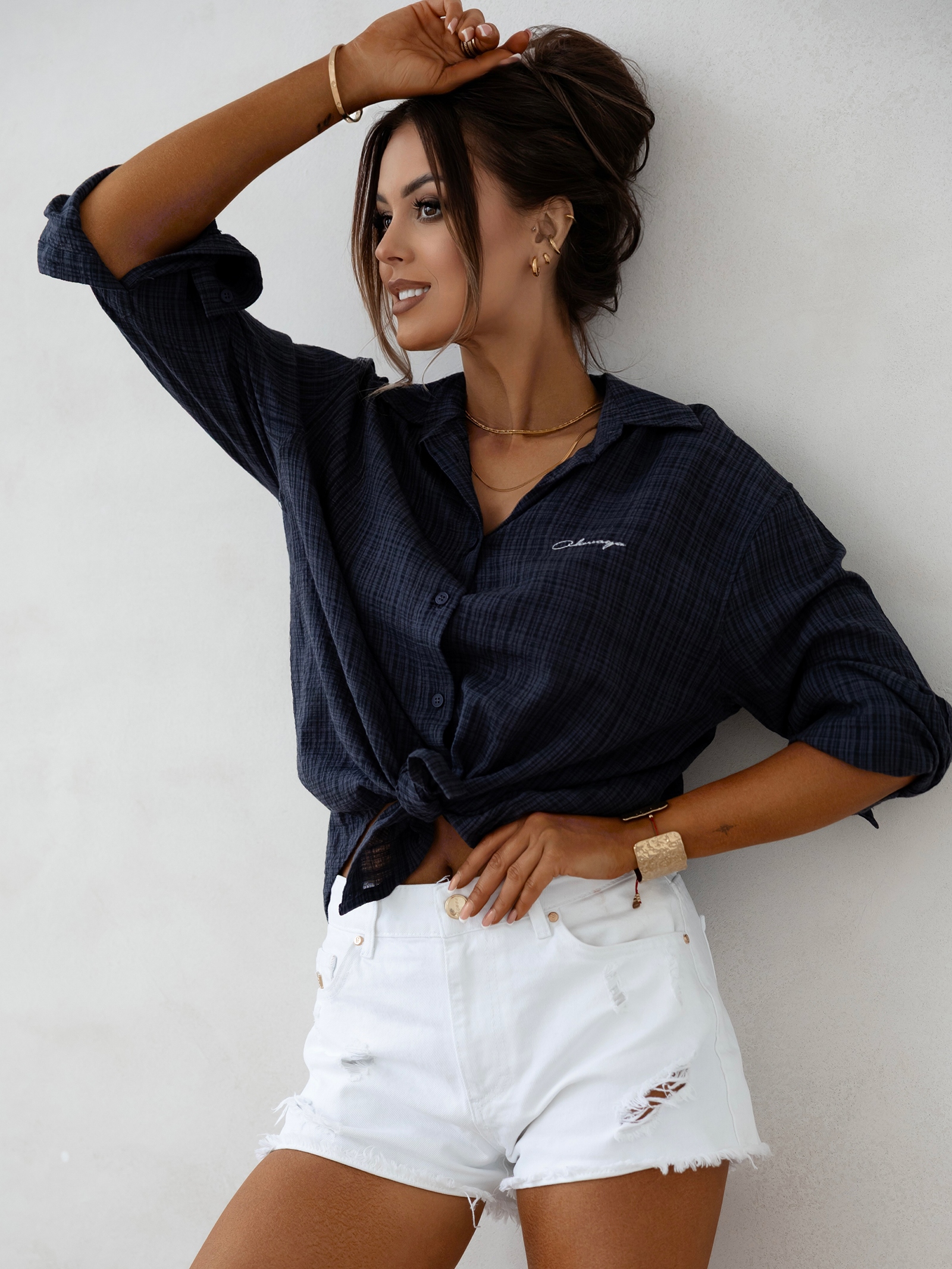 Koszula bawełniana z haftowanym logo VEE OLAVOGA czarna