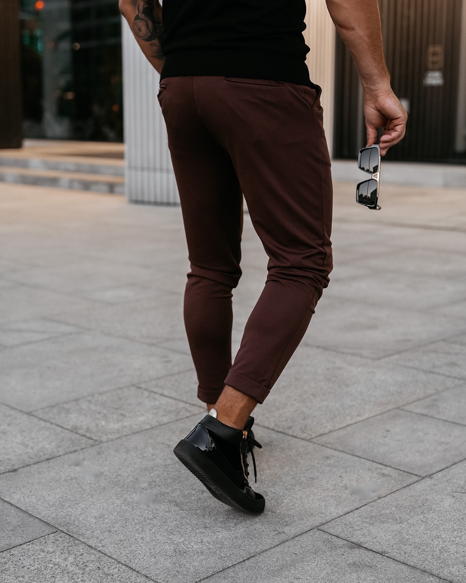 Spodnie eleganckie męskie regulowane ARIALIERY OLAVOGA brązowe Spodnie eleganckie męskie regulowane ARIALIERY OLAVOGA brązowe