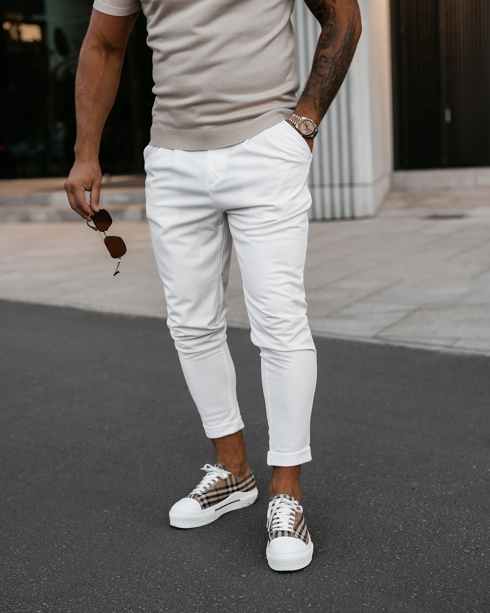 Spodnie eleganckie męskie regulowane ARIALIERY OLAVOGA ecru Spodnie eleganckie męskie regulowane ARIALIERY OLAVOGA ecru