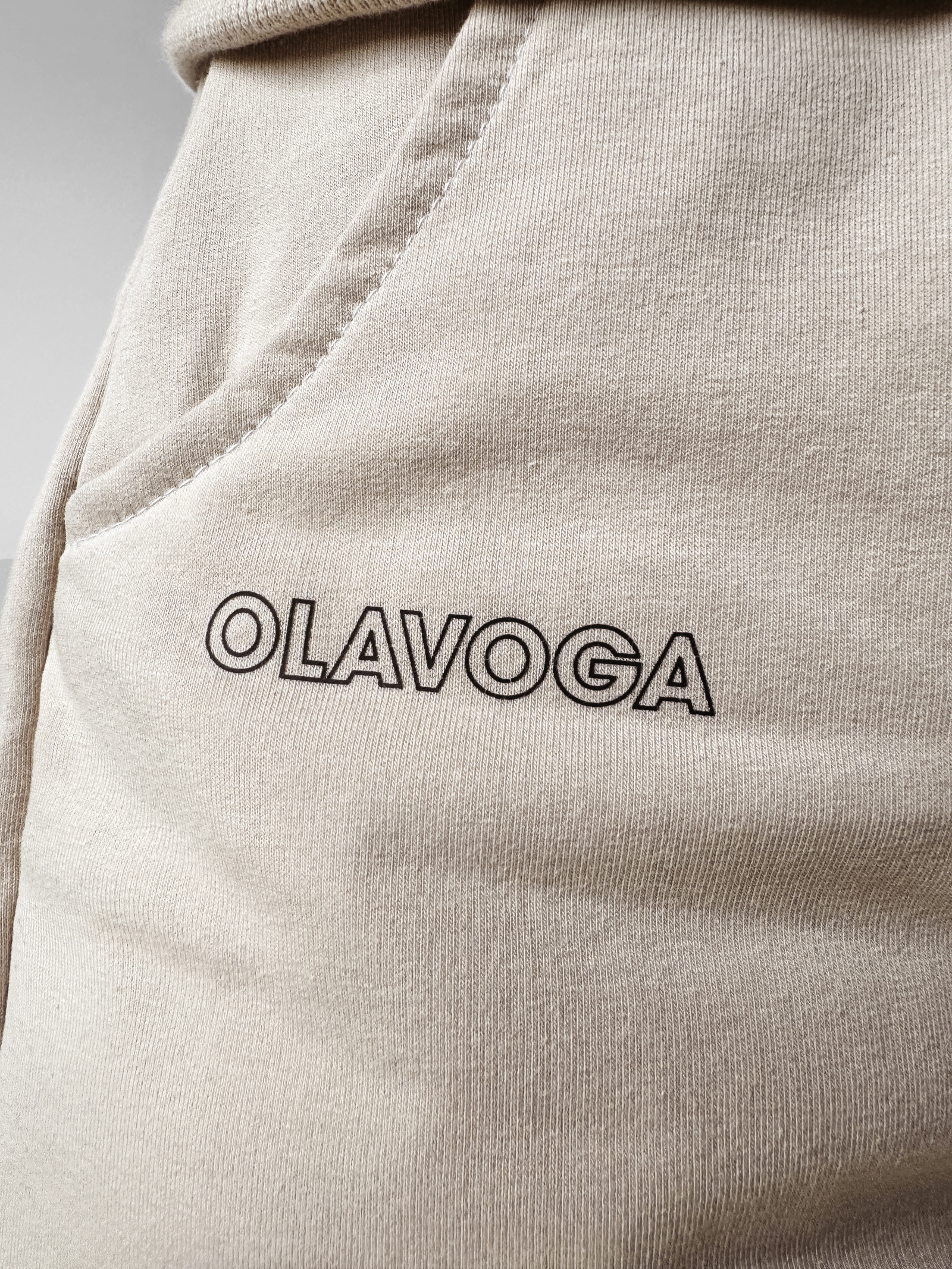 Komplet damski BLOSSOM OLAVOGA beżowy Komplet damski BLOSSOM OLAVOGA beżowy