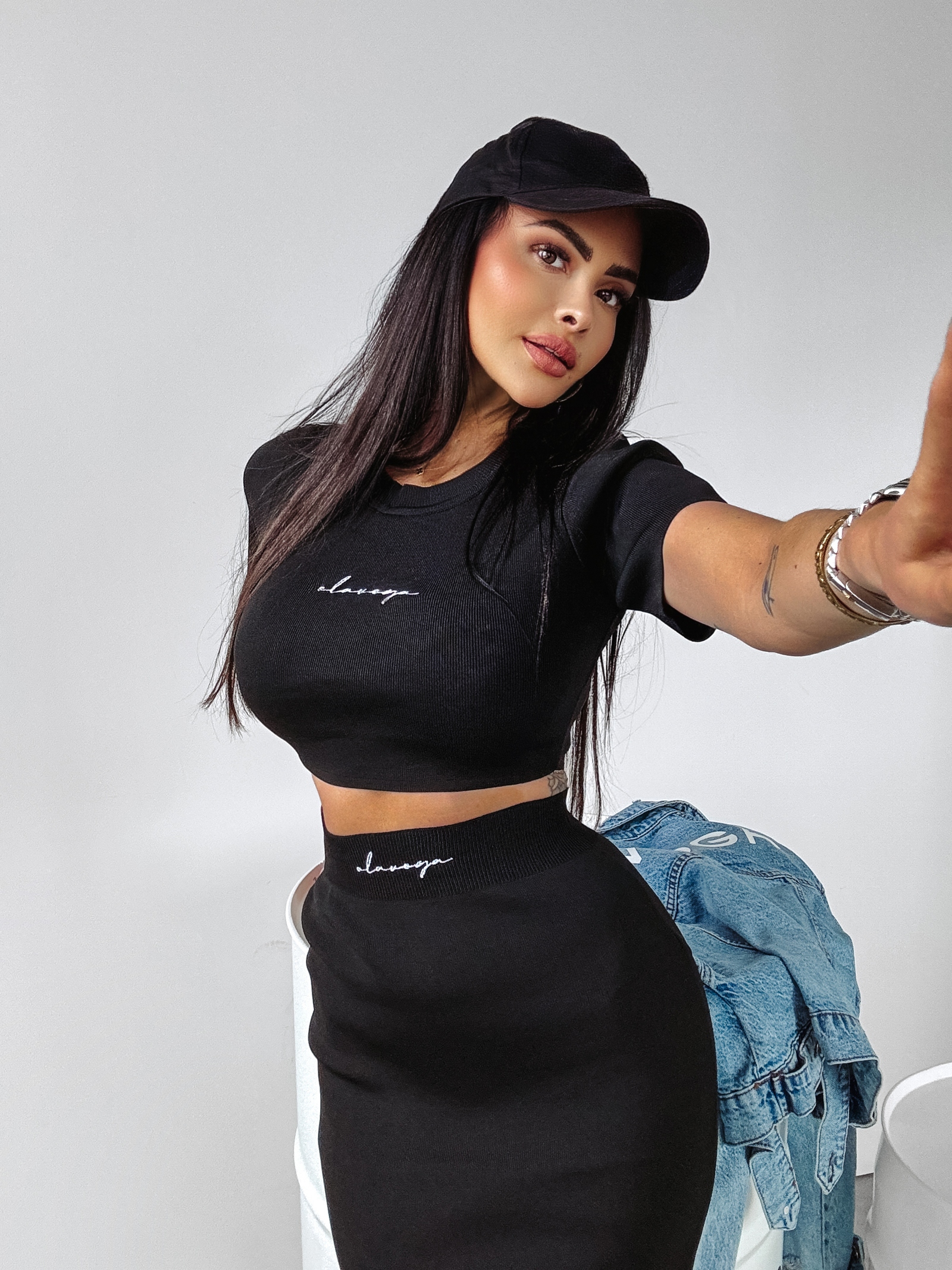 Komplet prążkowany CORDY OLAVOGA czarny