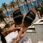 Klapki damskie z logowanymi paskami EARTH OLAVOGA czarne