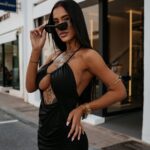 Sukienka maxi z wycięciem JOWISZ OLAVOGA czarna