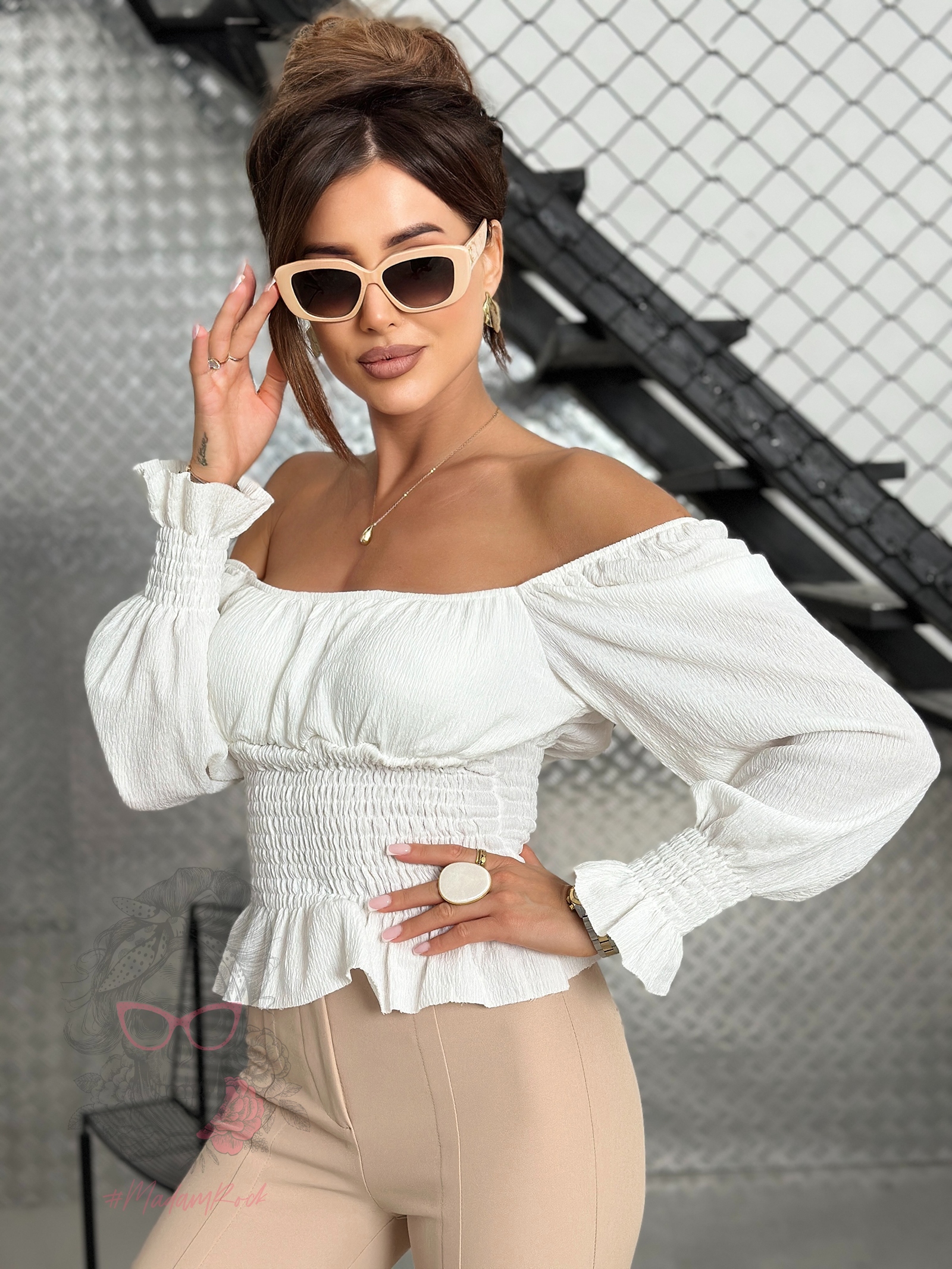 Bluzka taliowana hiszpanka Rosa biała Bluzka taliowana hiszpanka Rosa biała