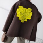 Marynarka oversize z aplikacją MC SMILE brązowa/ neon. żółty