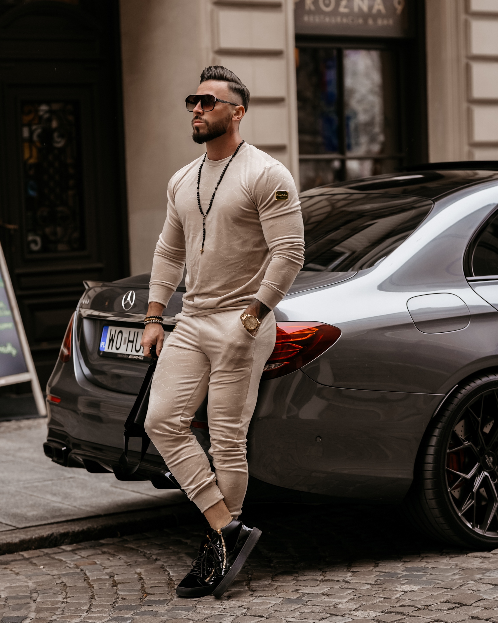 Komplet męski welurowy Erik Ola Voga beżowy