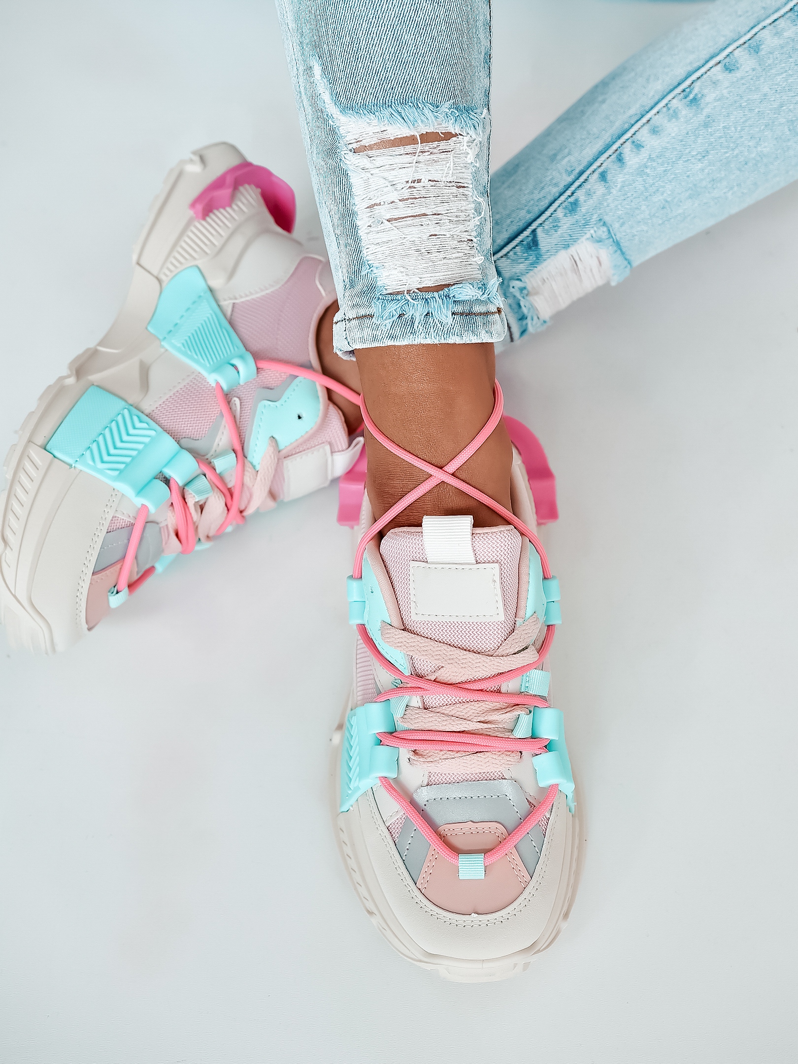 Buty sportowe Madam FeelGood multi miętowe