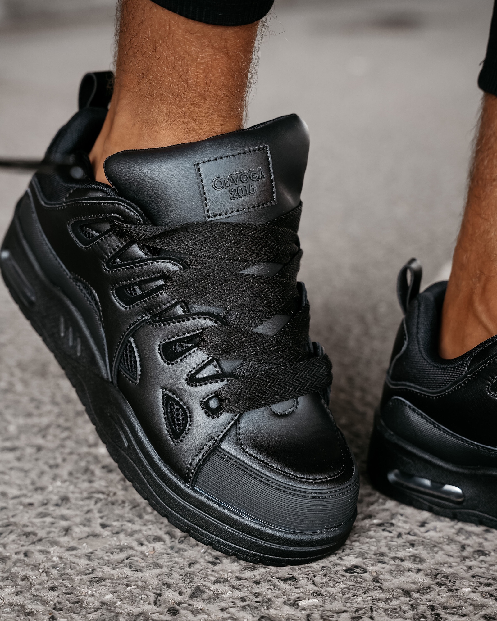 Buty sportowe sneakersy męskie AUTHENTIC OLAVOGA czarne