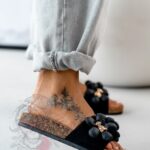 Klapki profilowane Madam Floer czarne