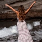 Sukienka lniana Get Off biała w paski