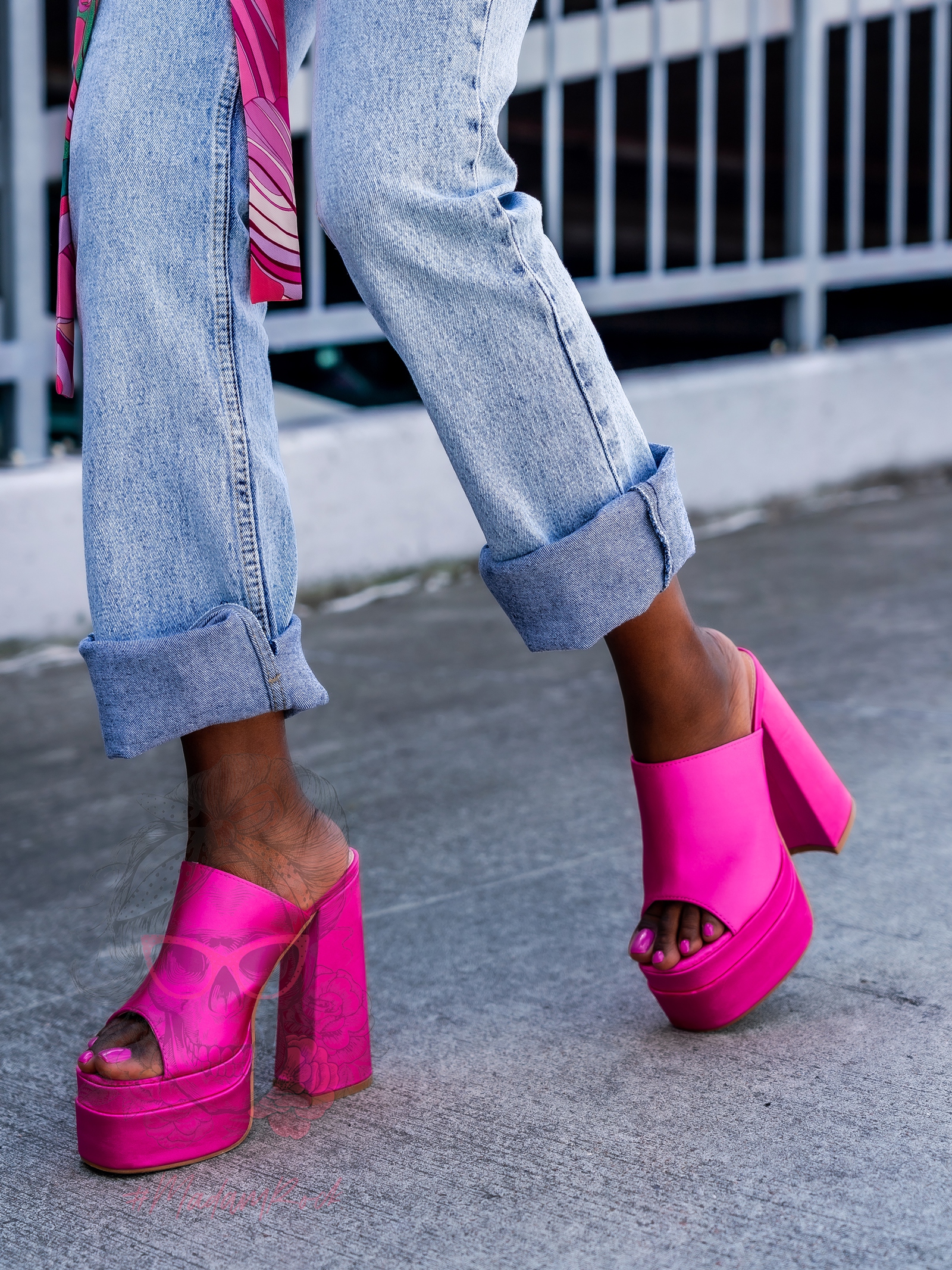 Klapki na platformie Madam Mediolan fuksja Klapki na platformie Madam Mediolan fuksja